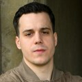 "Proganjala si me, imaš dijagnozu!" Pavle Mensur se javno prepucavao sa voditeljkom, evo kako mu je odgovorila