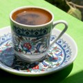 Otkriveno najbolje vreme za ispijanje kafe: Jedini deo dana kada dobijate maksimalnu korist (anketa)