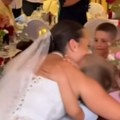 (Video) Vaspitačica iz Kragujevca nije mogla da dobije lepši poklon: Na ovaj snimak bi i kamen zaplakao - pogledajte šta su…