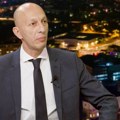 (Video) Skandal potresa HDZ: Ličko-senjski župan podneo ostavku zbog snimka iz kafića na kojem se vidi kako ljubi mladu…