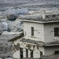 Raste broj žrtava u Kini i Nepalu: Najmanje 98 mrtvih, stotine ljudi se vode kao nestali nakon poplave, stravični prizori…