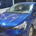 Devojka iz Srbije htela da pređe granicu u ukradenom autu: Policajci odmah prepoznali "reno" sa Interpolove poternice! (foto)