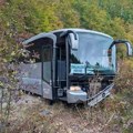 Strašne vesti iz Bosne i Hercegovine: Autobus sa fudbalerima sleteo sa puta