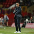 Barselona razmatra mogućnost da otpusti trenera Ćavija