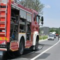 Požar na auto-putu Beograd – Šid: Plamen progutao kabinu kamiona, vozaču kolege pritekle u pomoć VIDEO