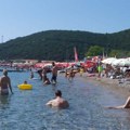 Ove plaže u Crnoj Gori morate da posetite: Na jednoj nema ležaljki, a na drugoj je najčistije more (Video)