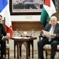 Makron razgovarao sa Abasom: Potreban povratak palestinske uprave u Gazi