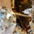 ZLF: Razbijeni ulazi na zgradama aktivista zborova sa Zvezdare, večeras protest