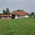 Kuća 100m2 za 42.000 evra, može? Kompletno je renovirana, a evo šta još pride ide uz nju