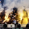Troje uhapšeno posle haosa na meču Novi Pazar - Crvena zvezda; Muškarac pretučen, povređeni policajci