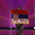 Ovacije u malmeu za teja doru i srpsku zastavu Finale evrovizije 2024. je počelo