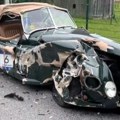 Tragedija za ljubitelje automobila: Neprocenjivi Jaguar iz 1948. godine uništen zbog nepažnje vozačice