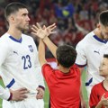 Skandal: Deca provocirala, a huligani gađali reprezentativce Srbije u Tirani