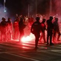 uživo Noć haosa: Neredi u više gradova Srbije, sukobi demonstranata i policije, demolirane prostorije SNS