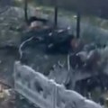 Zelenski tvrdi da su Rusi bombardovali selo dok su ljudi čekali penzije Objavljen uznemirujući snimak (video)