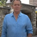 "Кажу да сам пропао" Певач напунио 80, а све је шокирао признањем да продаје имовину: "Зарађивао сам 100.000"