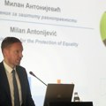 Istraživanje: Skoro polovina muškaraca smatra da muž treba da ima poslednju reč u kući
