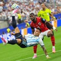 Argentina pobedila Austriju, Mesi promašio penal pa sa dva gola ušao u istoriju SP
