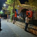 Zastave OVK na ogradi srpskih pravoslavnih hramova u Lipljanu potvrđuju pogoršanje bezbednosne situacije na Kosovu i Metohiji
