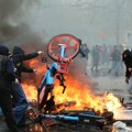 Haos na ulicama Brisela: Goreli autobusi; Demonstranti se sukobili s policijom VIDEO