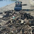 Šetalište danima bilo puno otpada: Zemunski kej očišćen od smeća nanetog posle velikog vodostaja Dunava
