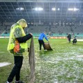 E, ovo se stvarno ne viđa svaki dan: U Ljubljani natopljen teren sušili peškirima!