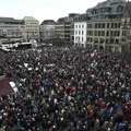 Hiljade ljudi protiv desničarskog ekstremizma u Nemačkoj,u Minhenu prekinut skup