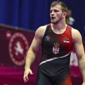 Srpski rvač Aleksandar Komarov osvojio zlato na Evropskom prvenstvu u Bukureštu