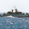 Iranski ratni brod prevrnuo se tokom popravke u luci, nekoliko osoba lakše povređeno