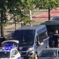 Drama u Novom Sadu: Nakon sudara obračunala se dvojica vozača: Morala da reaguje interventna (video)
