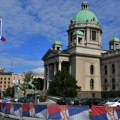 U Beogradu danas protest: Saobraćaj normalno funkcioniše, oko Skupštine prisutna policija