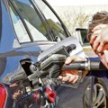 Nova fobija generacije z je - točenje goriva: Mladim vozačima rutinska radnja predstavlja veliki problem