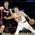 Jović postigao devet poena u porazu Majamija od Lejkersa, Dončić briljirao