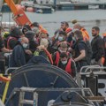 Rekord: Više od 800 migranata prešlo Lamanš u jednom danu