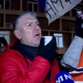 „Mi smo grožđe, što nas više melju, biće bolje vino“: Protest podrške Jeleni Kleut održan i u Kragujevcu