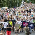 Hiljade Čeha ponovo na ulicama zbog plana vlade da se javni tv i radio servis finansira iz budžeta