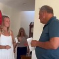 Rekla ocu da čeka trojke, a njegova reakcija obišla je svet: Kad čujete zašto je ovako reagovao, zastaće vam knedla u grlu