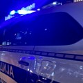 Potera za dilerima u novom pazaru! Bežali od policije na motoru sa kesicama droge