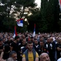 Protest u Podgorici zbog odluke Crne Gore da podrži rezoluciju o Srebrenici
