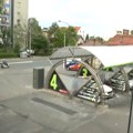 "Buka kao na Nijagarinim vodopadima": Boks autoperionice tik uz zid kuće