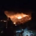 Dramatični snimci iz vazduha ostrva u Grčkoj, vatrena stihija izmiče kontroli: Evakuacija stanovništva u toku
