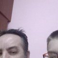 Novak (17) ima problem sa očima od rođenja, majke se ne seća, živi sa ocem i potrebna mu je pomoć za lečenje