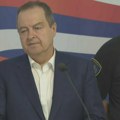 Dačićeva verzija: Građani branili prostorije SNS-a, blokaderi ih napadali