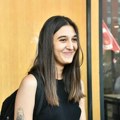 Puštena studentkinja koja je juče uhapšena u gradskom prevozu