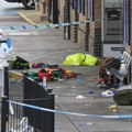 Devetoro teško ranjenih u napadu nožem u vozu u Britaniji