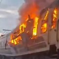 Rusi dronovima gađali putnički voz: Zelenski napad proglasio "činom terorizma", broje se mrtvi (video)