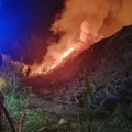 Požar planuo na granici Srbije i Hrvatske! Vatra zahvatila obe strane, vatrogasci se bore sa poslednjim plamenovima