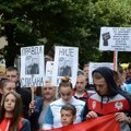 Nekoliko hiljada građana protestovalo zbog uhapšenih Radoša,Dušana i Luneta