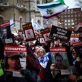 Propalestinske demonstracije u Londonu: Hapšenja zbog antisemitskih plakata