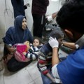 SZO objavila snimak iz bolnice u Kan Junisu: Evakuacija pacijenata uz baklje iz „zone smrti“